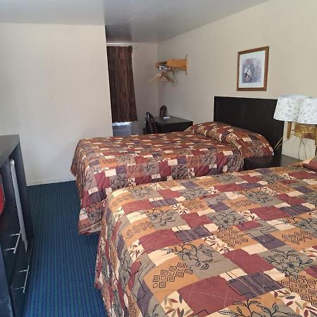 Pennswoods Inn 曼海姆 外观 照片