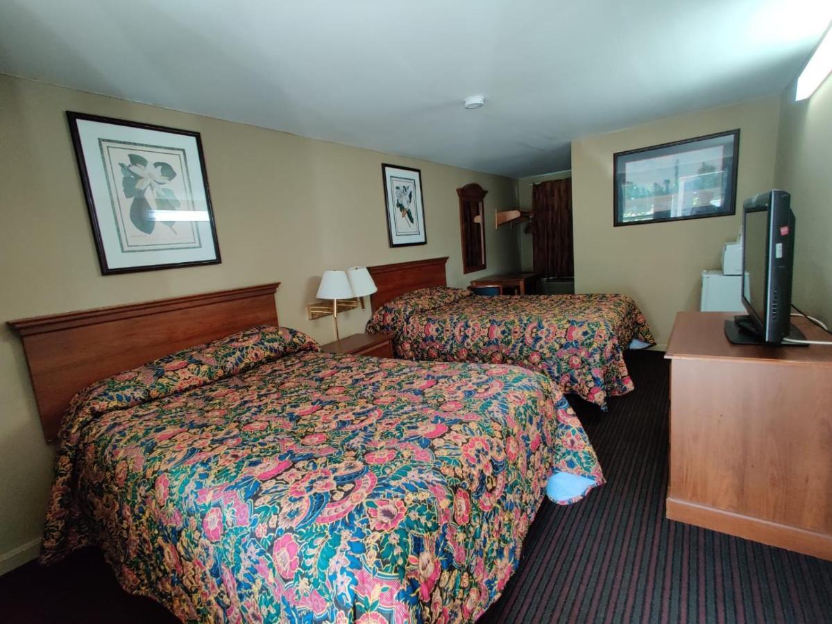 Pennswoods Inn 曼海姆 外观 照片