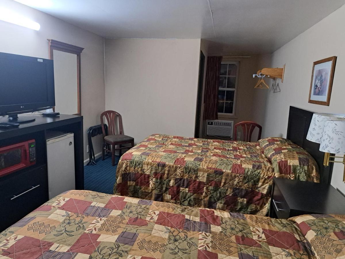 Pennswoods Inn 曼海姆 外观 照片