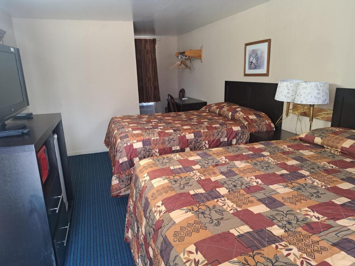 Pennswoods Inn 曼海姆 外观 照片