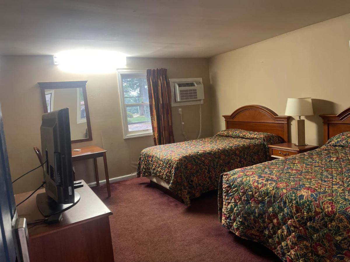 Pennswoods Inn 曼海姆 外观 照片