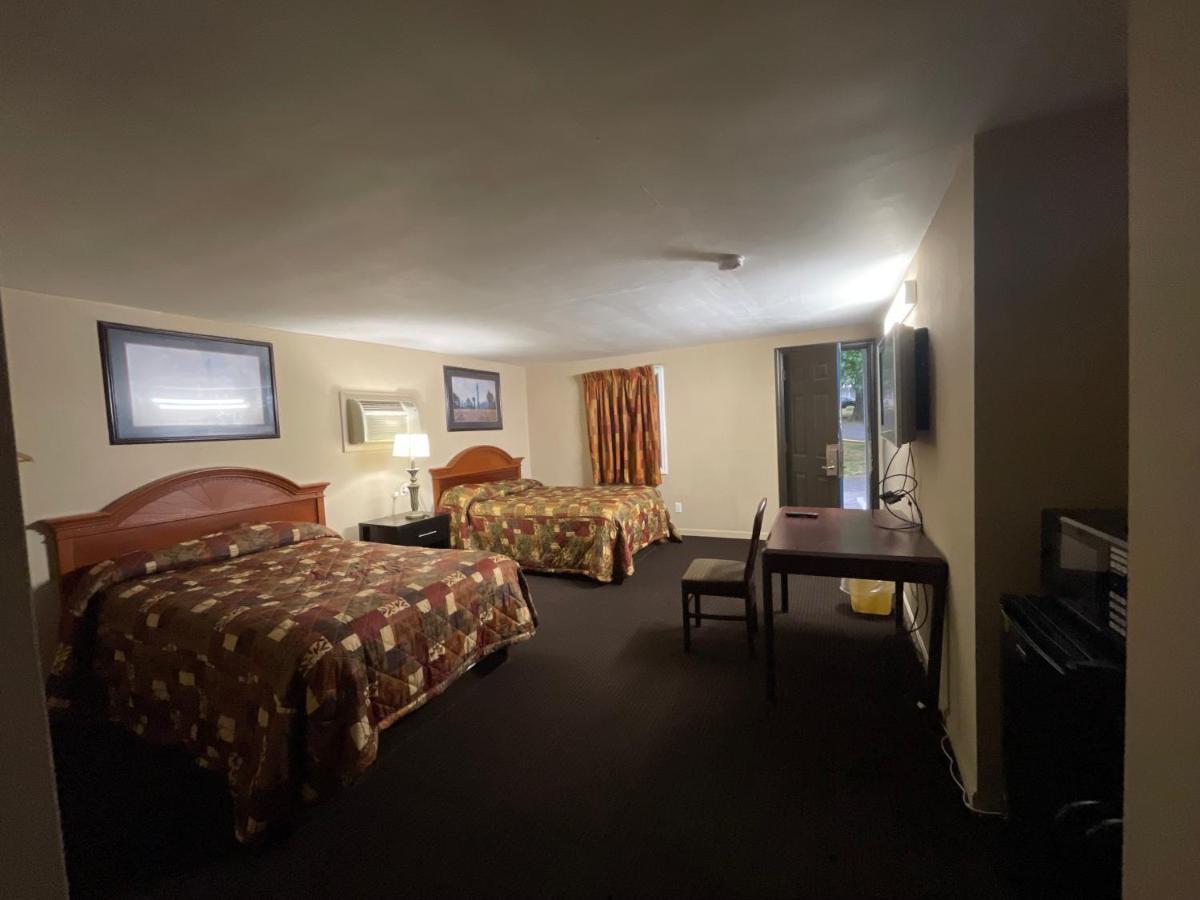 Pennswoods Inn 曼海姆 外观 照片