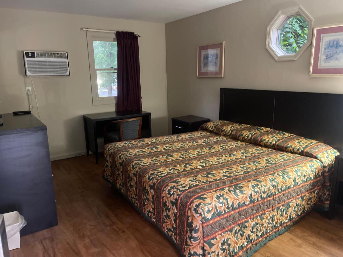 Pennswoods Inn 曼海姆 外观 照片